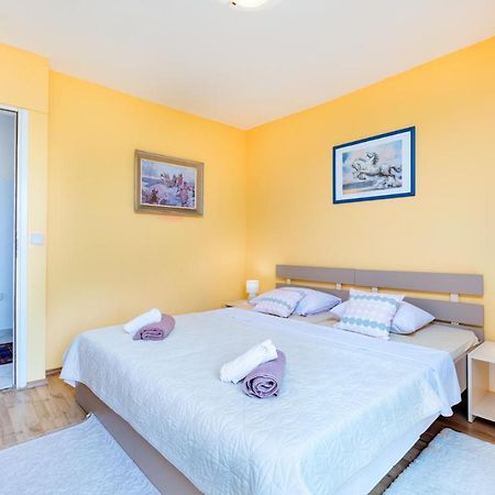Apartment Ivica Punat Buitenkant foto