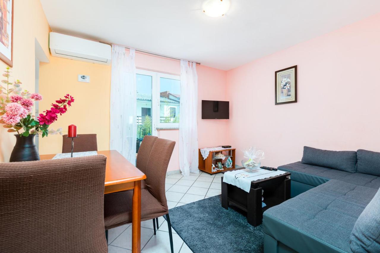 Apartment Ivica Punat Buitenkant foto